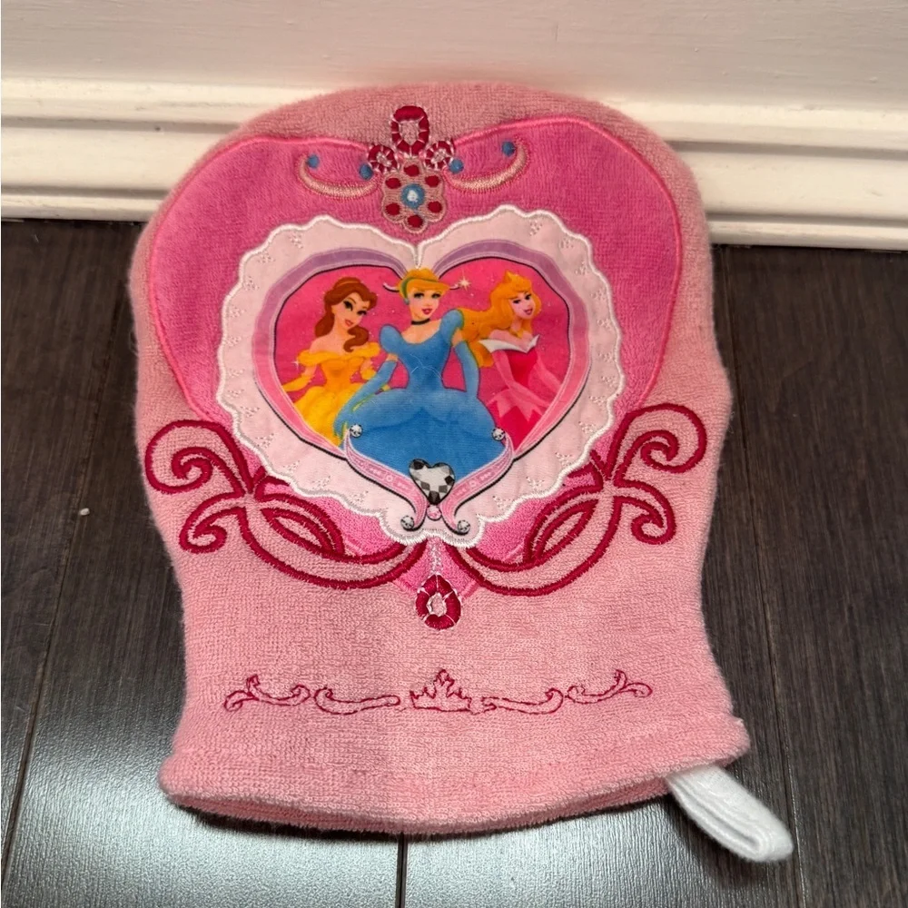 NWOT Disney Pink Princess Bath Mitt for Toddler Baby Girl Belle Cinderella Sleep